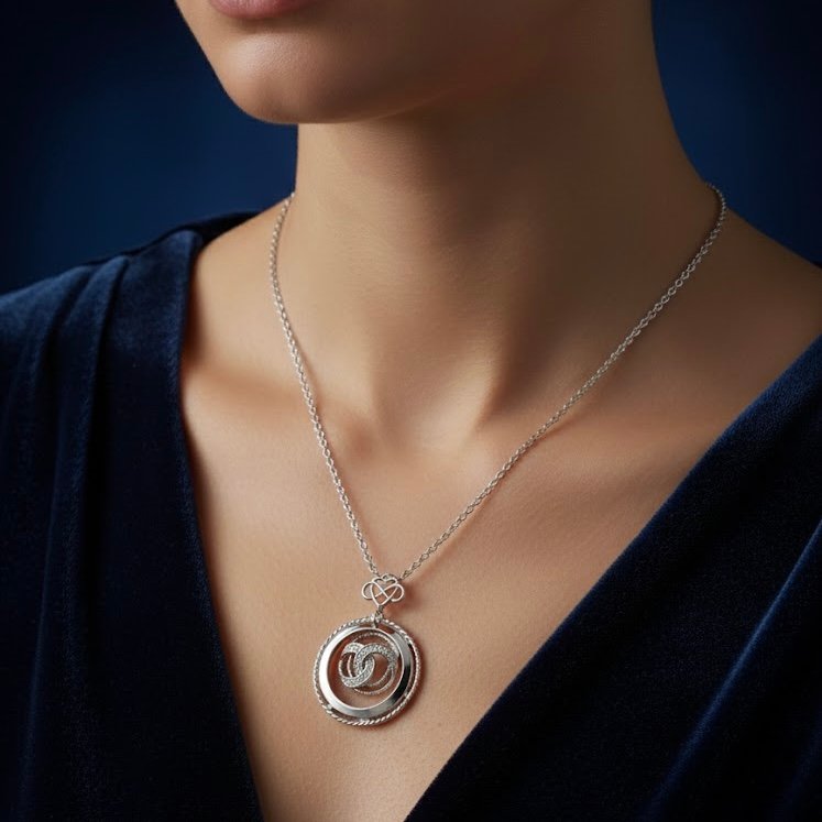 Кулон Chanel Style в серебре - воплощение вечной классики 💎